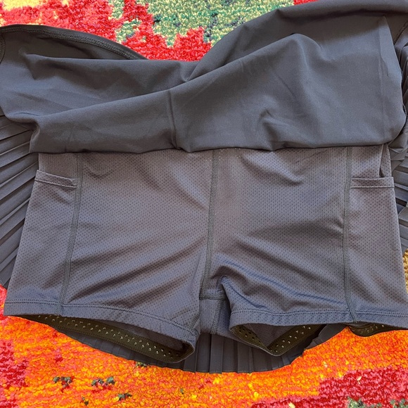 NWOT - Baleaf Pleated Navy Blue Running/Athletic Skirt - Size Medium - Picture 4 of 8